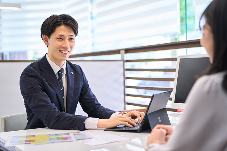 不動産事業部